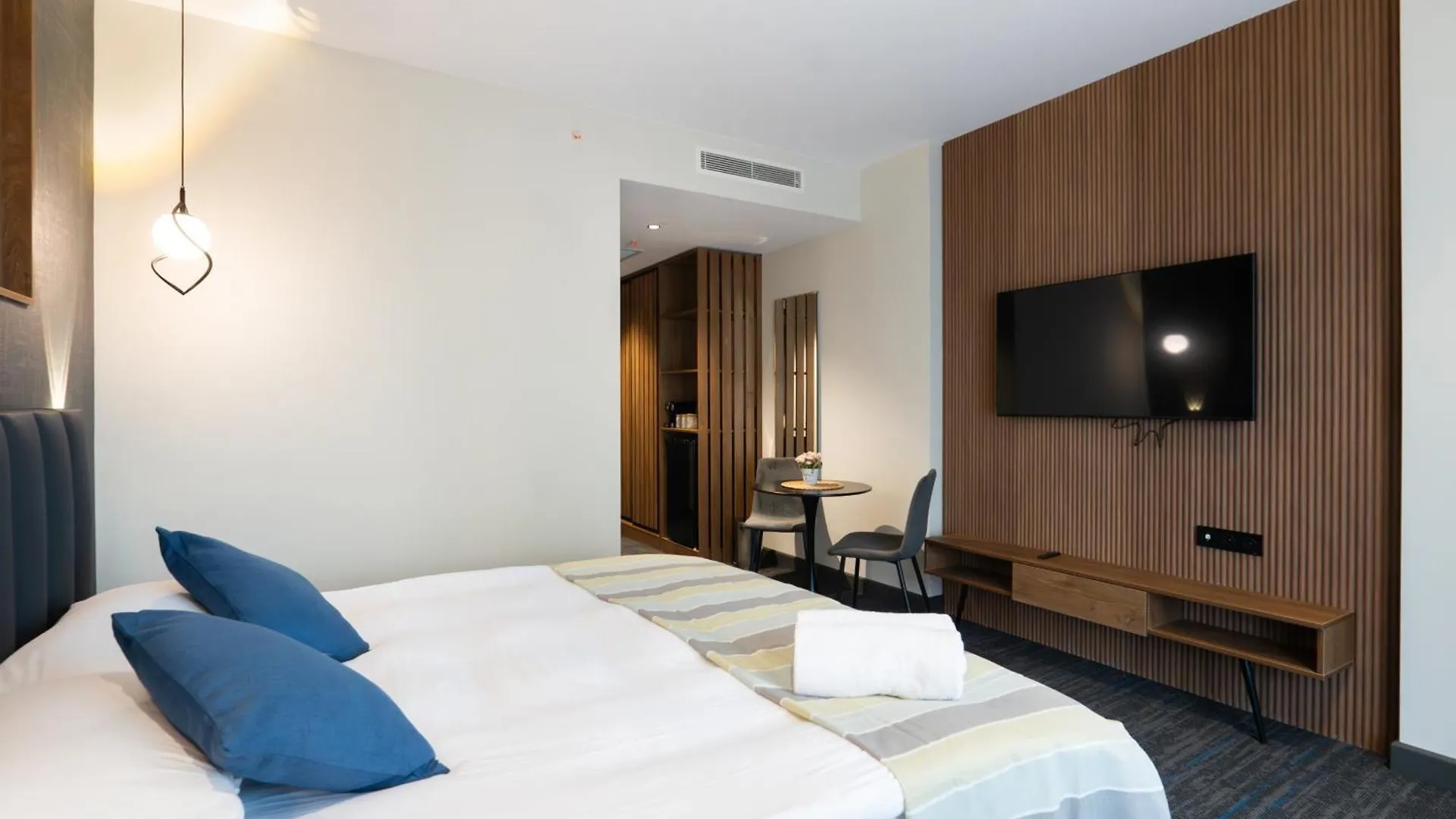 Nova Luxe Hotel & Residences Batumi 5*,  Georgia