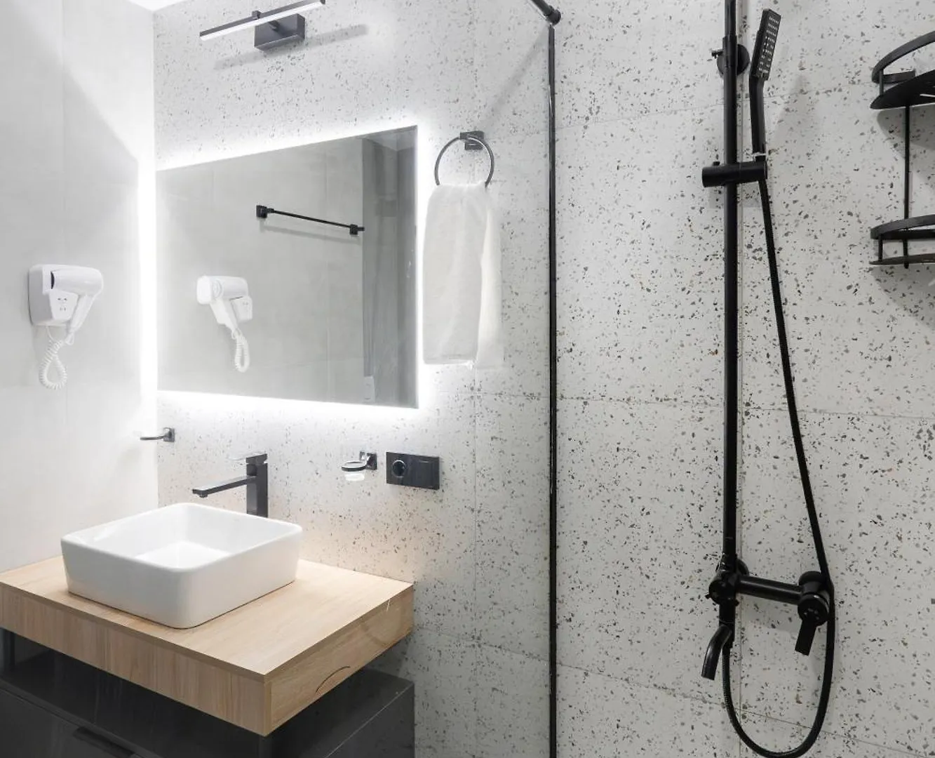 Nova Luxe Hotel & Residences Μπατούμι 5*,