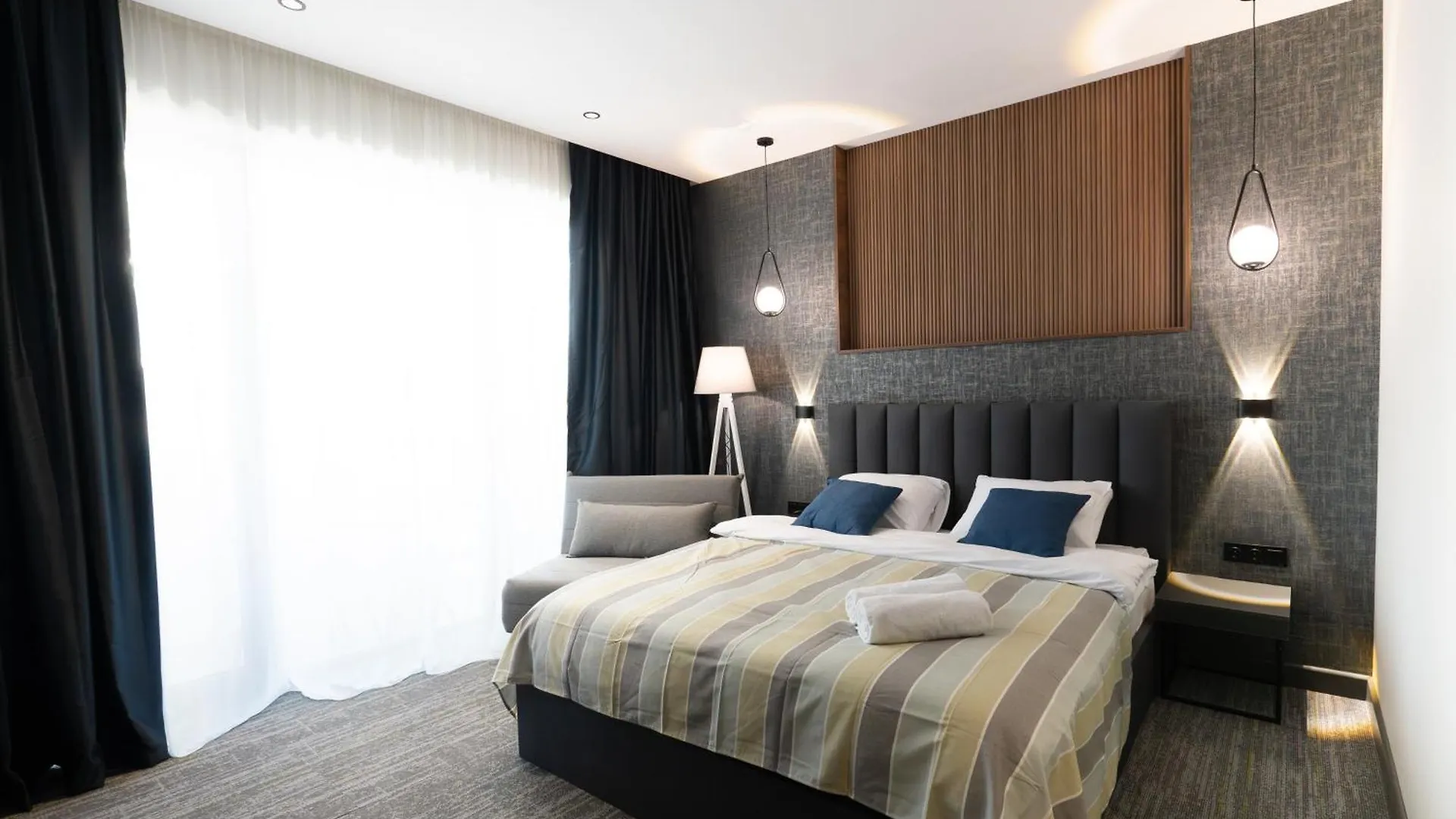 Nova Luxe Hotel & Residences Μπατούμι 5*,