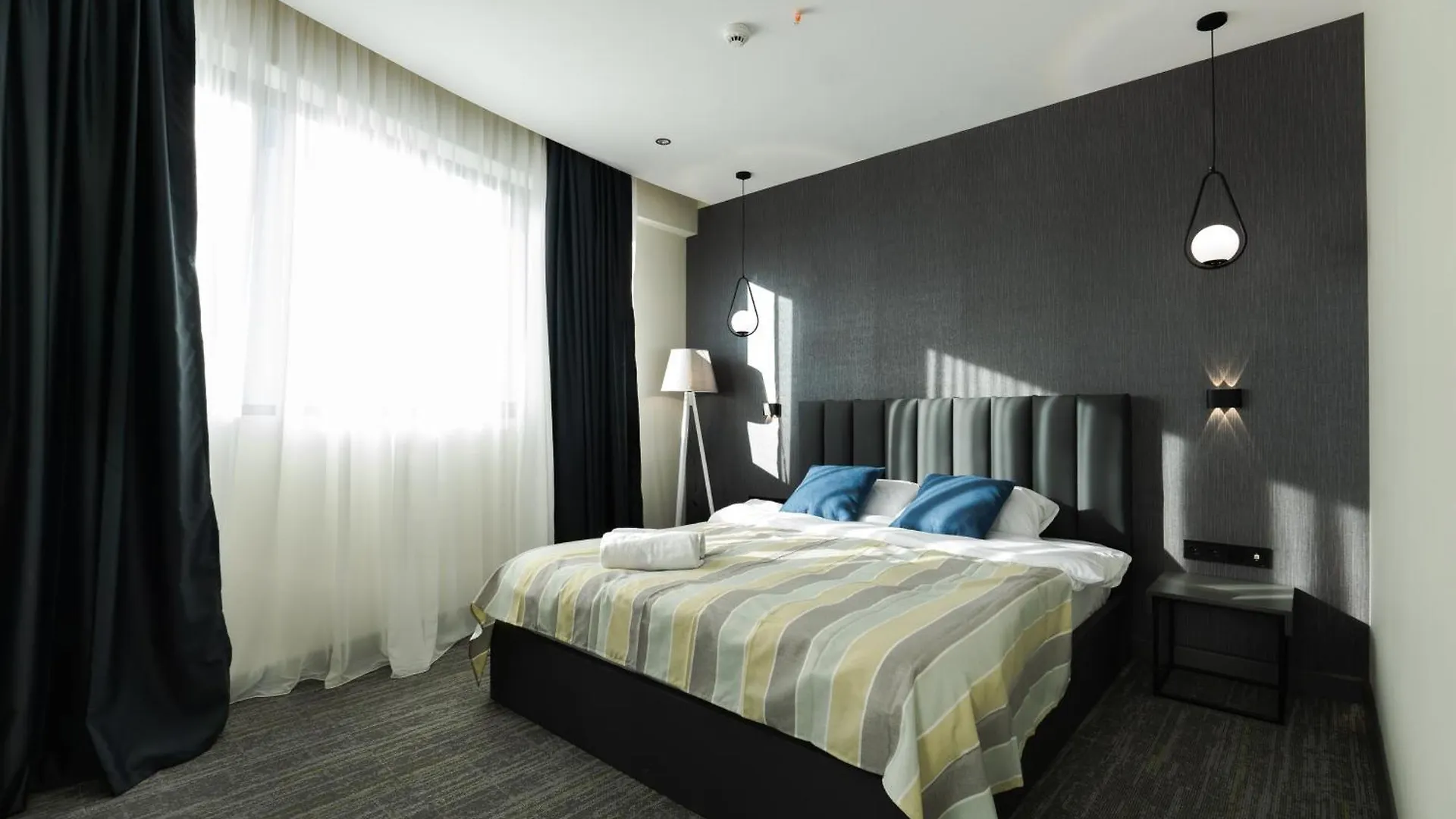 Nova Luxe Hotel & Residences Μπατούμι 5*,